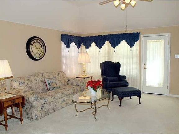 3rd image of 17805 Kilkenny Dr