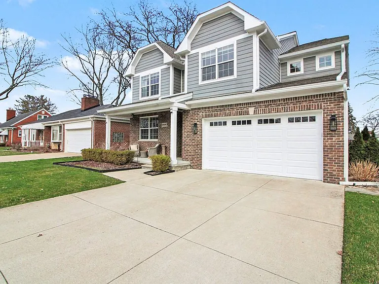 3906 Hillside Dr — Photo 30