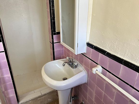 3rd image of 3918 W Beverly Blvd #S200