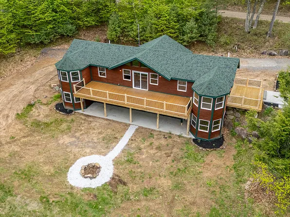 48 Cedar St, Jay, NY 12941