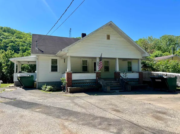 7894 Elk River Rd N, Clendenin, WV 25045