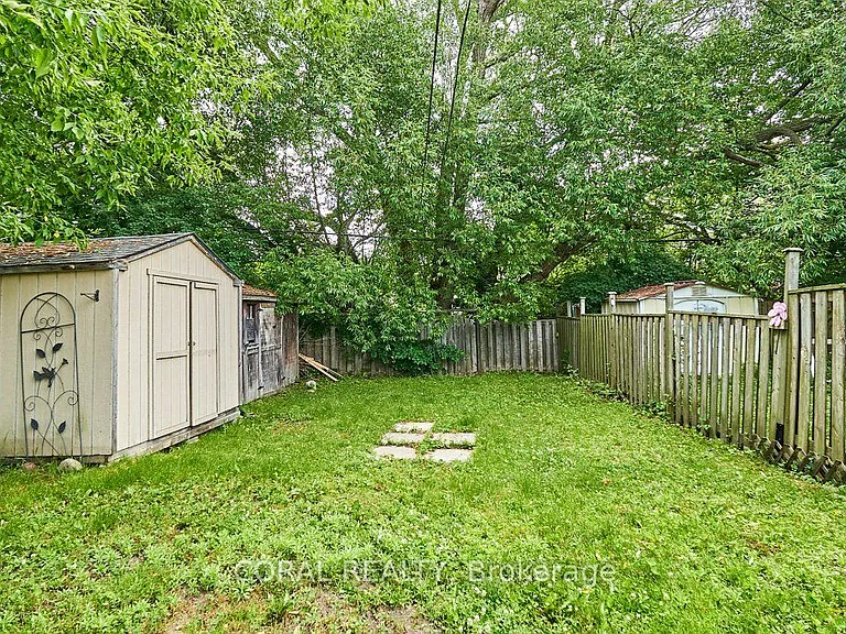 213 Cabot St — Photo 18