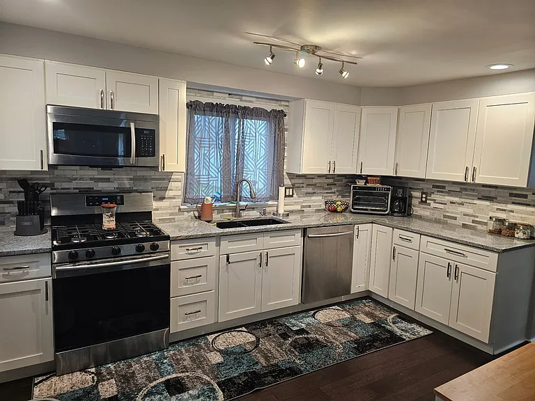 997 Edgemere Dr — Photo 21