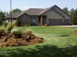 7411 Old Lakeport Rd, Sergeant Bluff, IA 51054