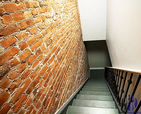 Rented by Premier Metro Realty Corp | media 9