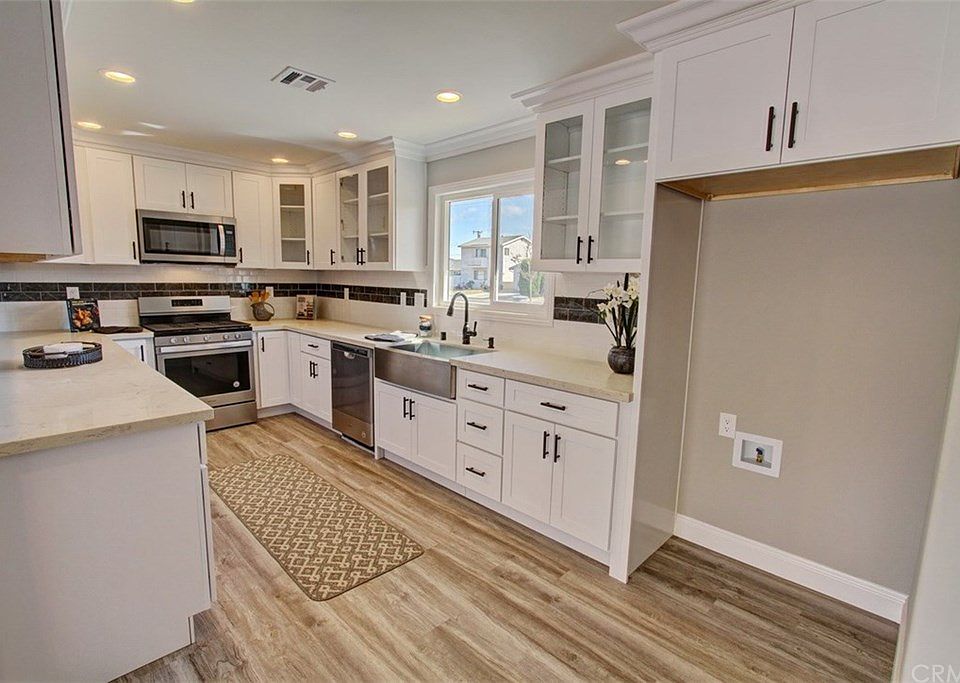 1st image of 6501 Corinne Cir