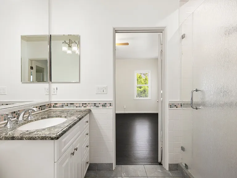 120 S Poinsettia Pl — Photo 14