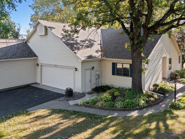 2558 Moundsview Dr #53, Mounds View, MN 55112