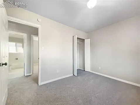 2423 Camelot Ct — Photo 15