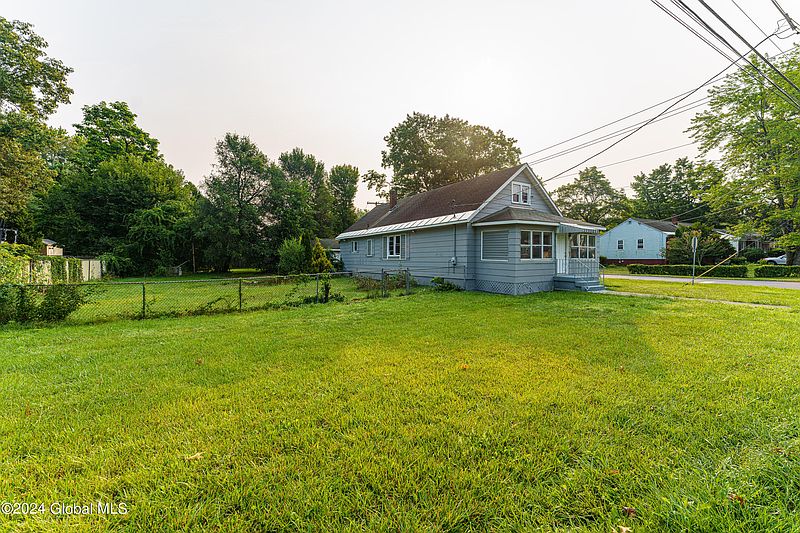 2nd image of 3131 McDonald Avenue
