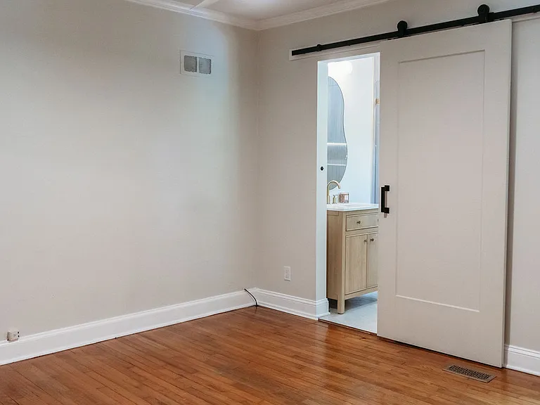 300 Osborne Dr — Photo 36