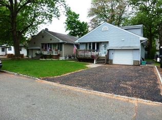 25 Seminole Ave, Lake Hiawatha, NJ