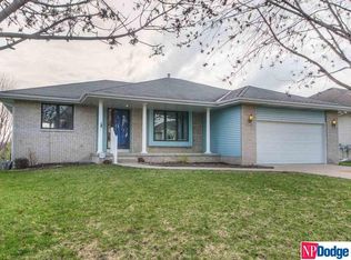 7165 Thorn Apple Ln, La Vista, NE 68128