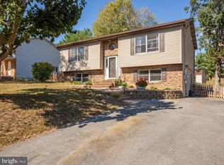 105 Pebble Brook Ln, Winchester, VA 22602