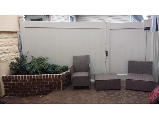 Sold by DONT USE Dreamlife Realty | media 11