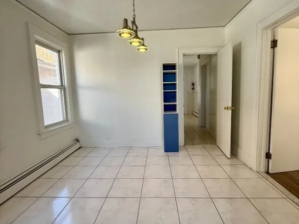 123 Clark Pl, Elizabethport, NJ 07206