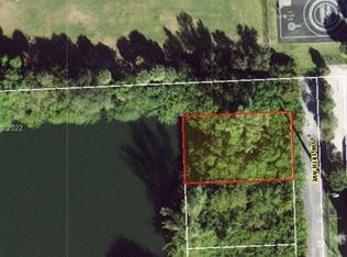 10 Southwest Ave, Hallandale, FL 33009