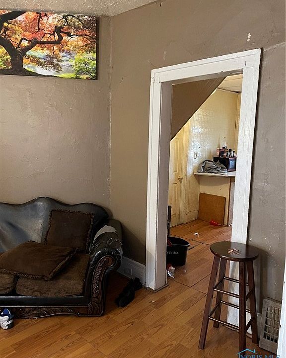 2355 Warren St, Toledo, OH 43620 Zillow