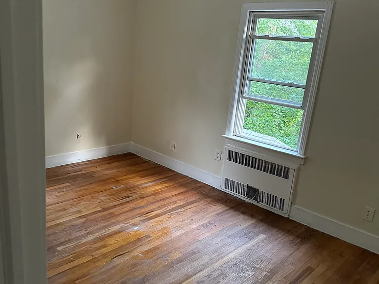 32 Starr Ave #6 — Photo 13