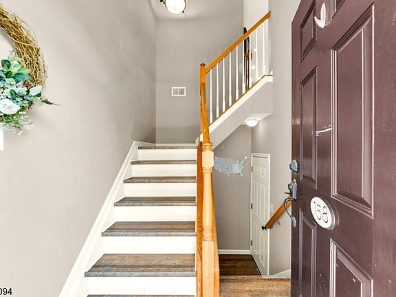 4th image of 158 George Russell Way