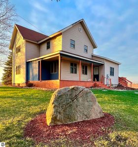 1818 W Garfield Rd, Perrinton, MI, 48871