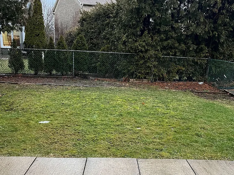 686 York Hill Blvd — Photo 18