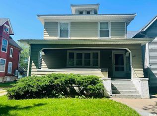 636 5th Ave S, Clinton, IA 52732