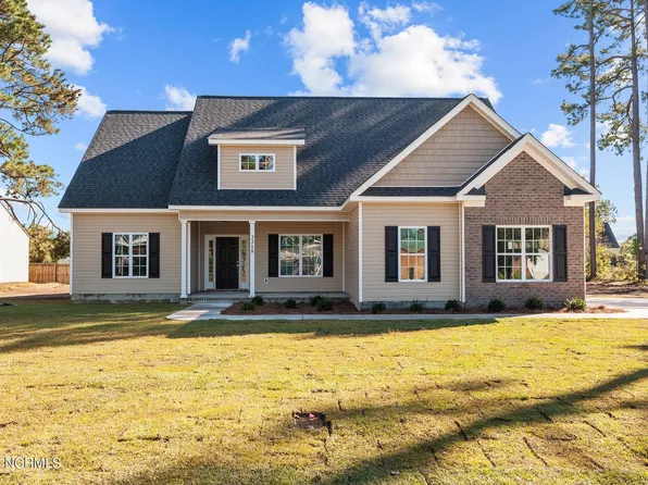 2218 Lee Drive, Greenville, NC 27858