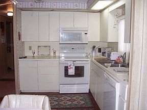 3rd image of 812 Holly Berry Ct