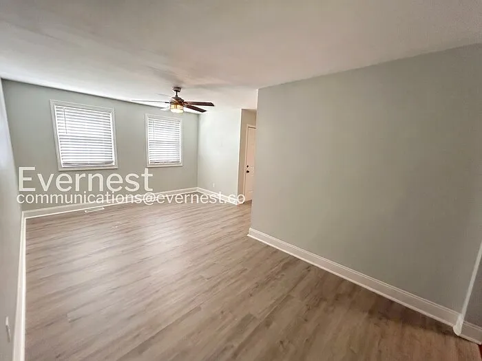 1667 Melody Ln — Photo 10