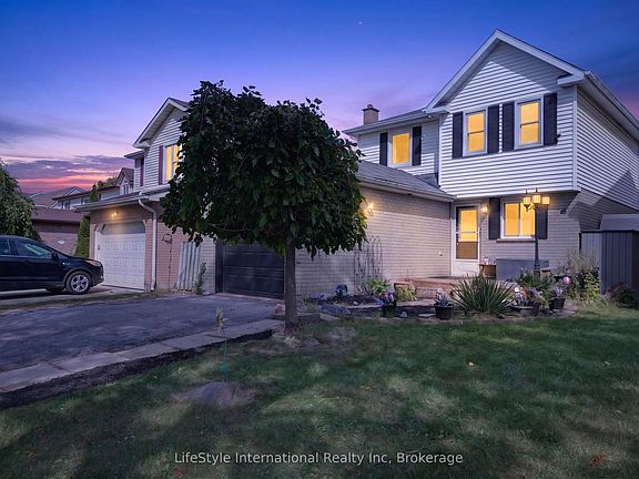 4th image of 18 Camrose Ct