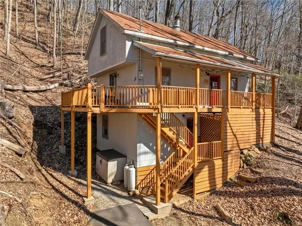 176 Lookout Ridge Rd, Cleveland, GA 30528