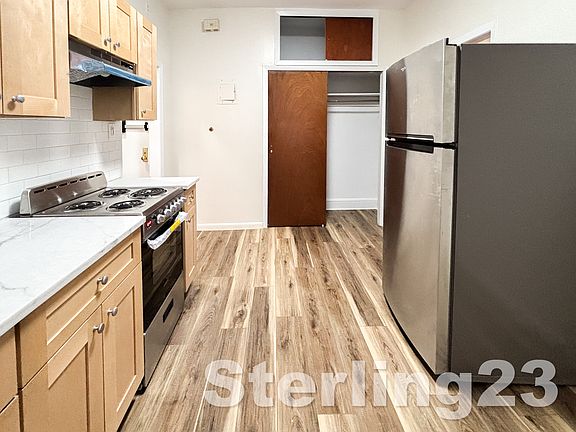 5th image of 22-60 27th St #1F