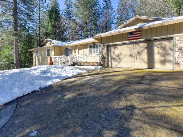 5641 Sierra Springs Dr, Pollock Pines, CA 95726