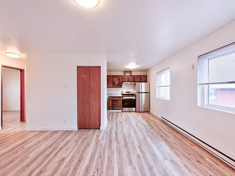 211-225 N Peterson Dr — Photo 27