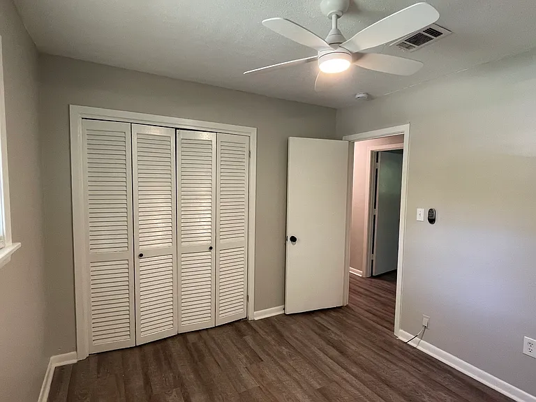 Bedroom 2 - Pic 2