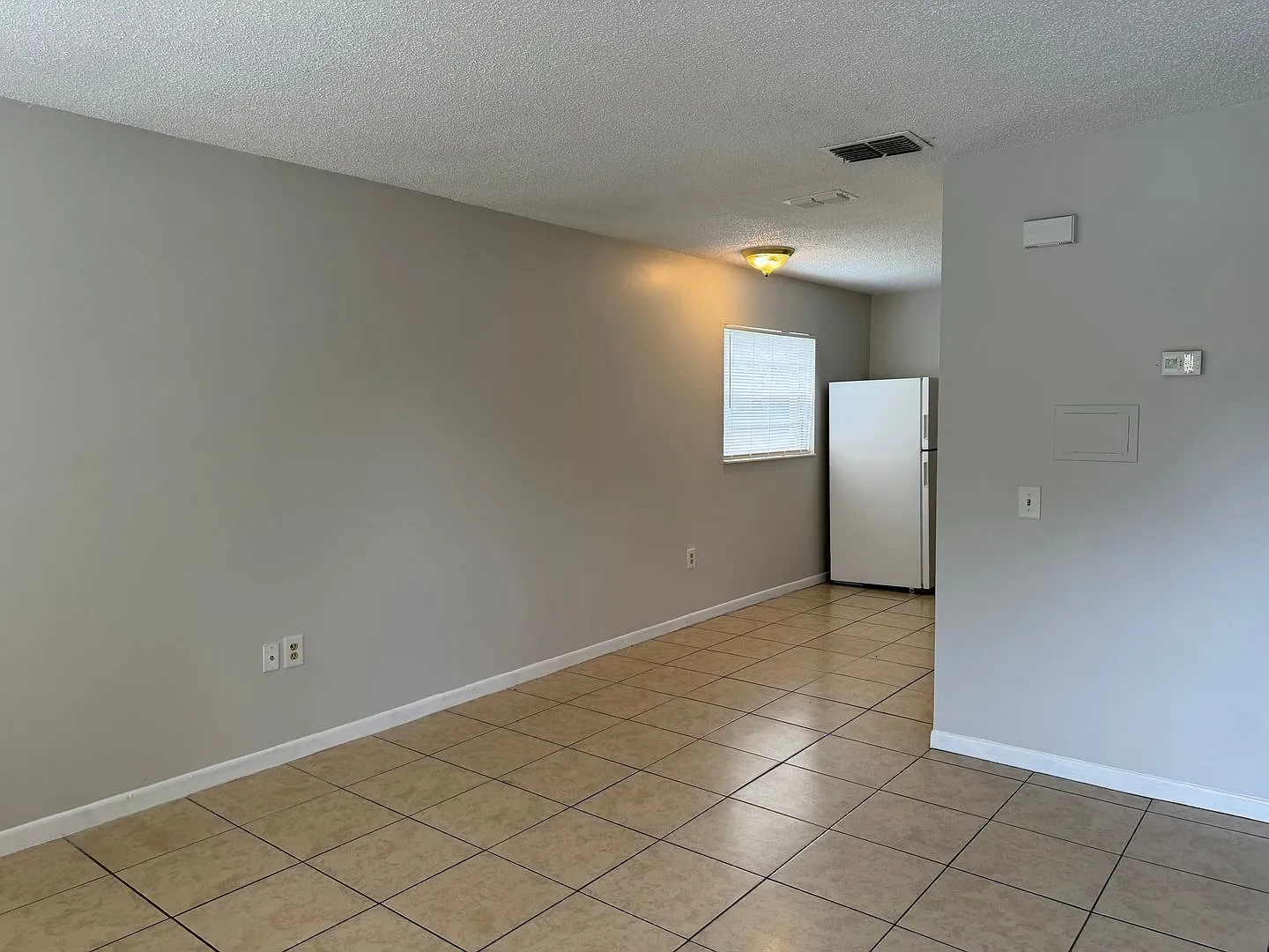 Zephyrhills 2/1 Duplex — Photo 3
