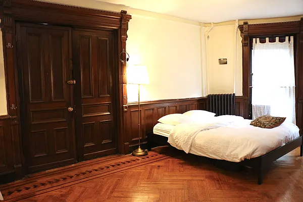 Rented by Harriet Brand, LREB | media 32