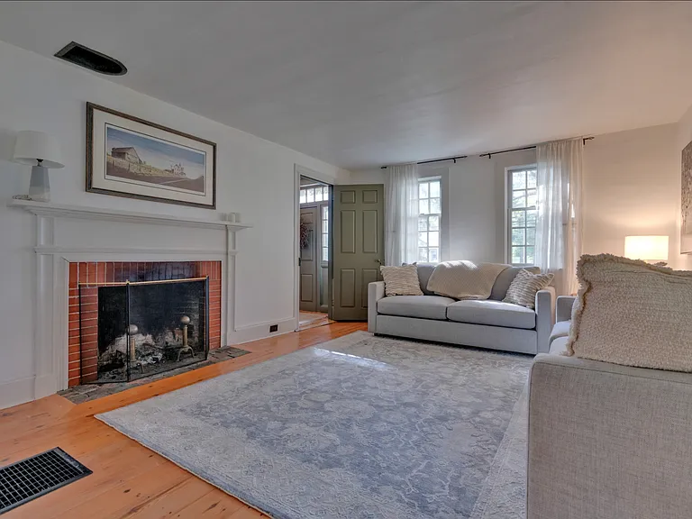 3 Decary Rd — Photo 26