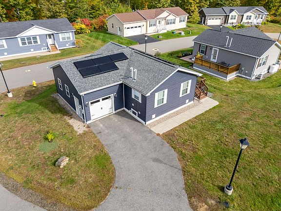 3rd image of 12 Seaglass Lane #12