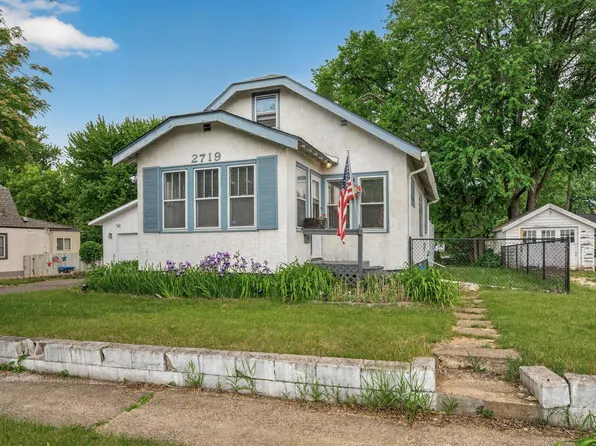 2719 16th Ave E, North Saint Paul, MN 55109