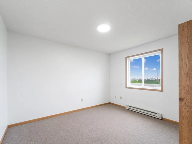 Wild Grove Apartments - College View — Photo 13