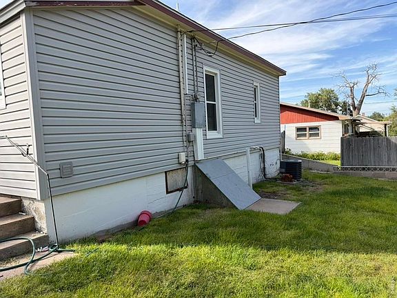 2nd image of 534 Birch St