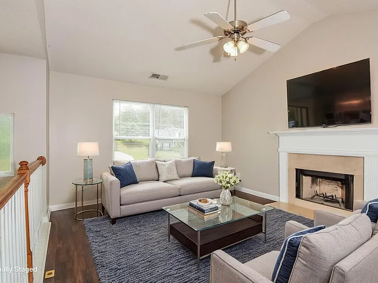 61 Lazy Water Dr — Photo 4