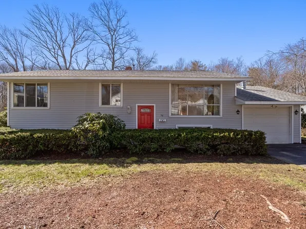 56 Susanne Dr, Northbridge, MA 01534