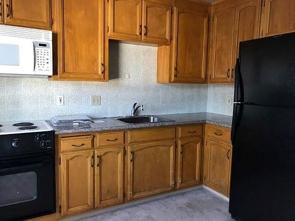 5th image of 4416 Moorpark Ave APT 2