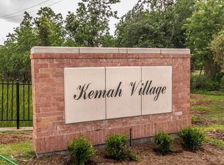 2225 Kemah Village Dr, Kemah, TX 77565