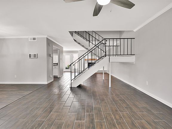 5th image of 2918 Nottingham Ln