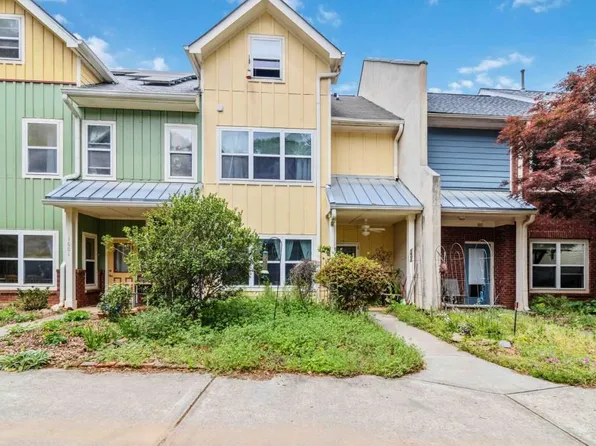 1602 Dancing Fox Rd, Decatur, GA 30032
