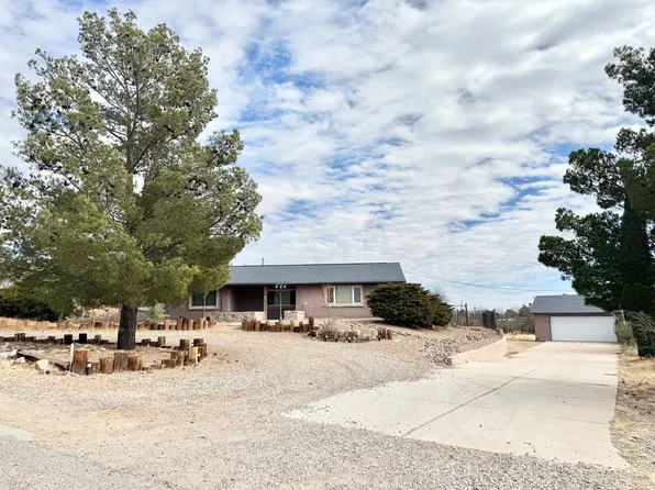 1327 S Yucca Dr, Sierra Vista, AZ 85635